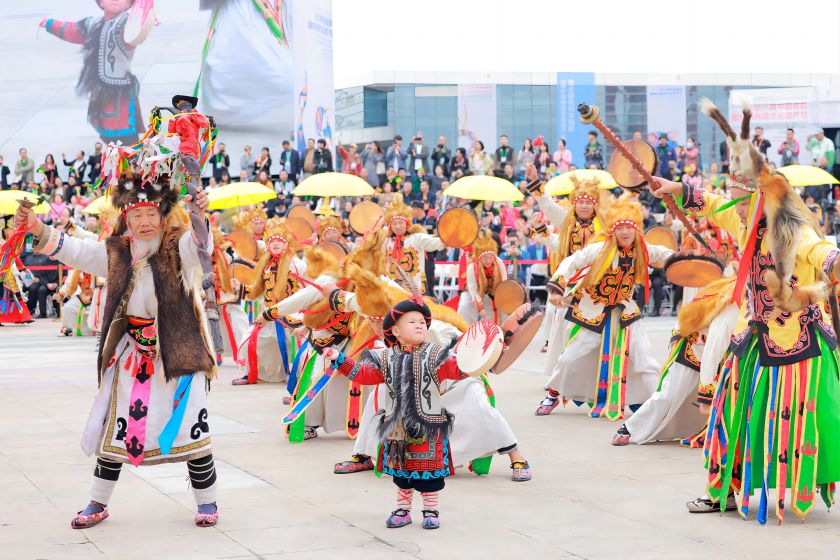 国家级非物质文化遗产代表性项目羌族羊皮鼓舞。中国成都国际非遗节执委供图