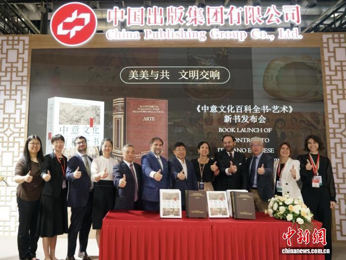 a15cd380-73c4-49fb-bb1a-6d9238f499ee_zsite.jpg